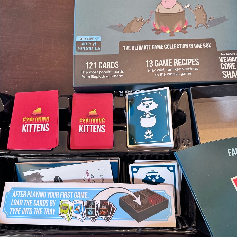 Exploding Kittens Recipes for Disaster Card Game - Picture 3 of 9